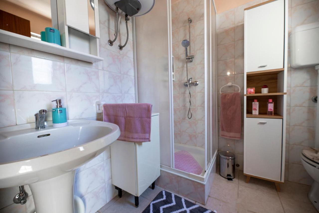 Appartamento Apartman Luka Krnica Esterno foto