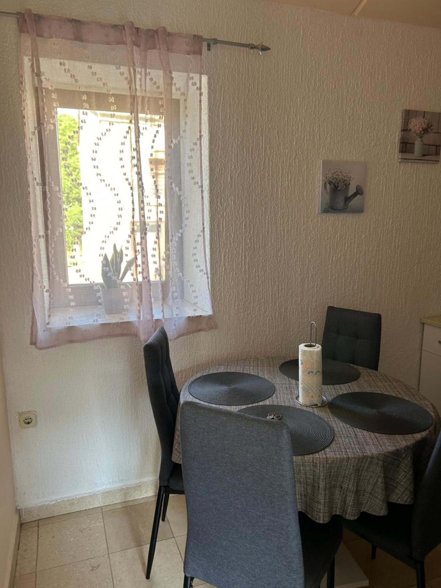 Appartamento Apartman Luka Krnica Esterno foto