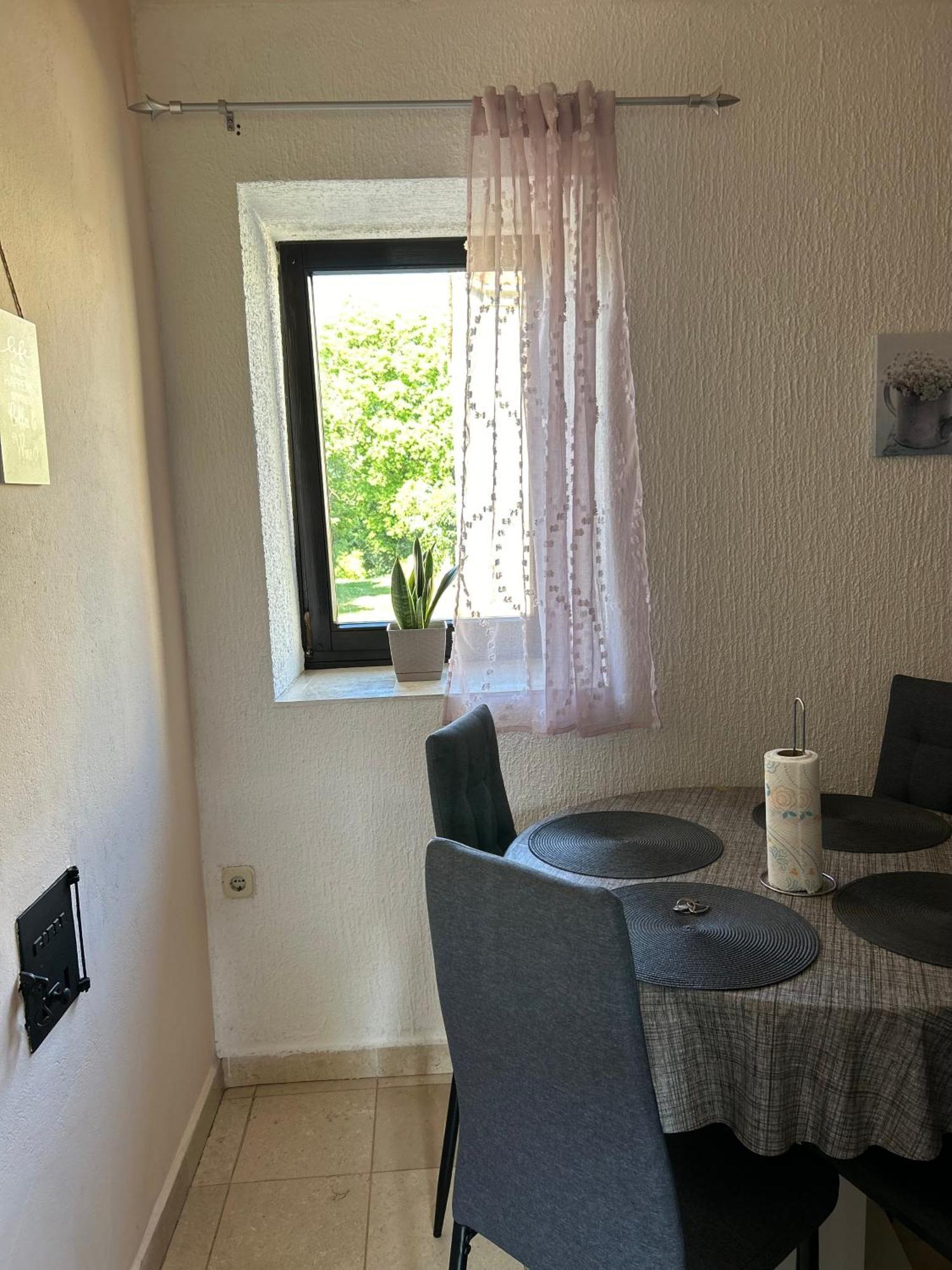 Appartamento Apartman Luka Krnica Esterno foto